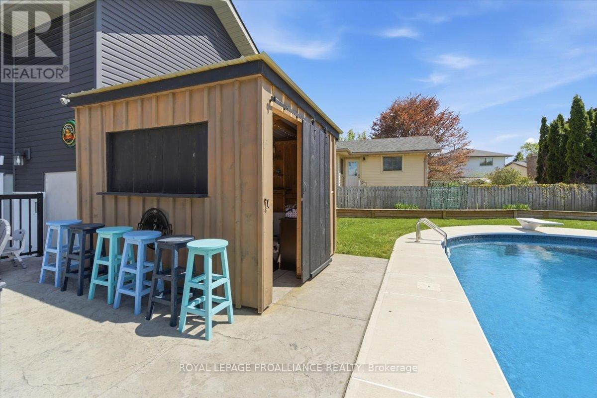 56 Alnet Drive, Belleville, Ontario  K8P 4X4 - Photo 44 - X12978138