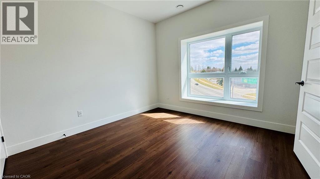 1000 Lackner Place Unit# 404, Kitchener, Ontario  N2A 0L9 - Photo 8 - 40831945