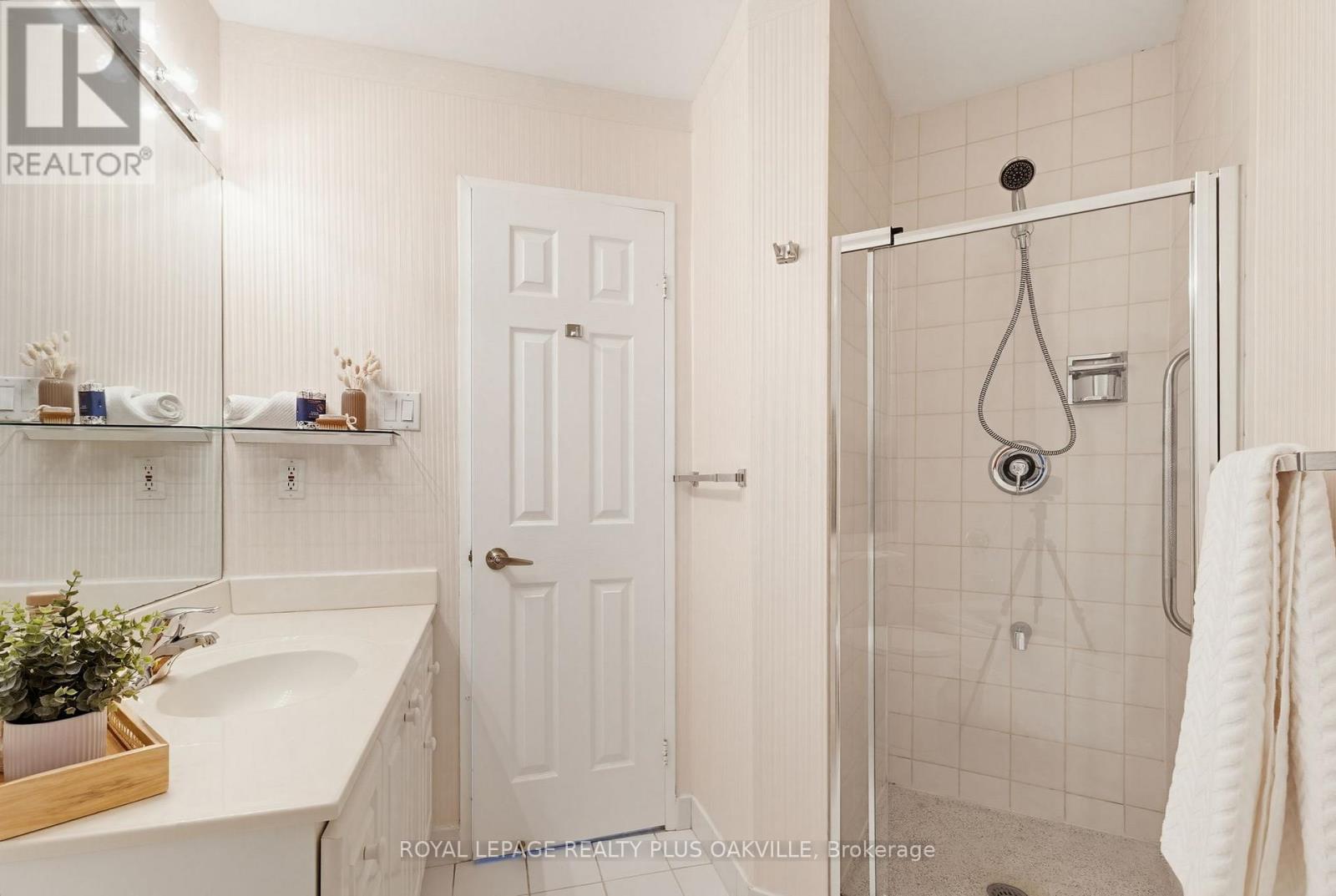 311 - 2511 Lakeshore Road W, Oakville, Ontario  L6L 6L9 - Photo 27 - W13156080