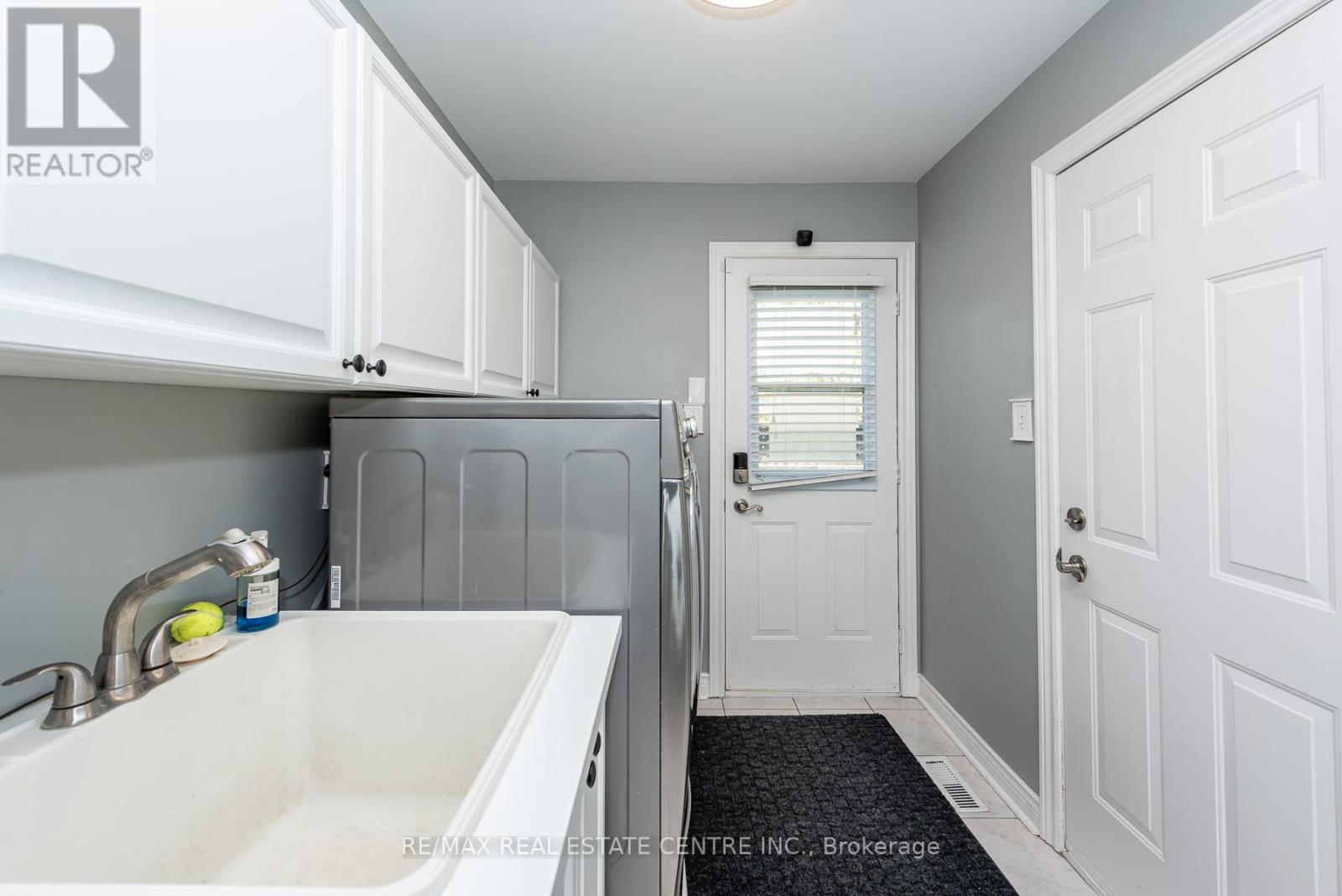 3408 Trelawny Circle, Mississauga, Ontario  L5N 6N6 - Photo 12 - W13156096