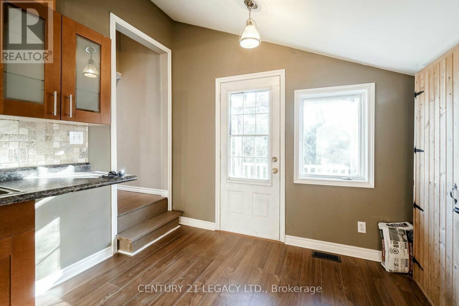 1 Milton Heights Crescent, Milton, Ontario  L9T 2W7 - Photo 2 - W13156128