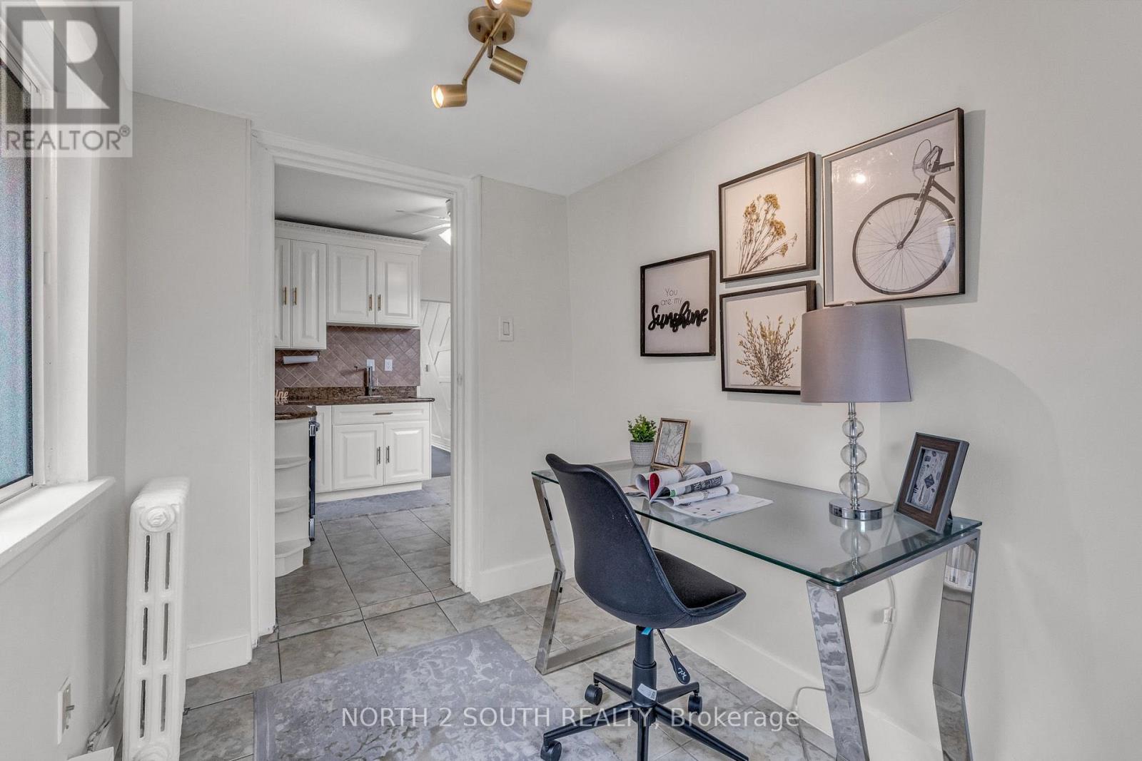 28 Teignmouth Avenue, Toronto, Ontario  M6E 1S7 - Photo 15 - W13156132