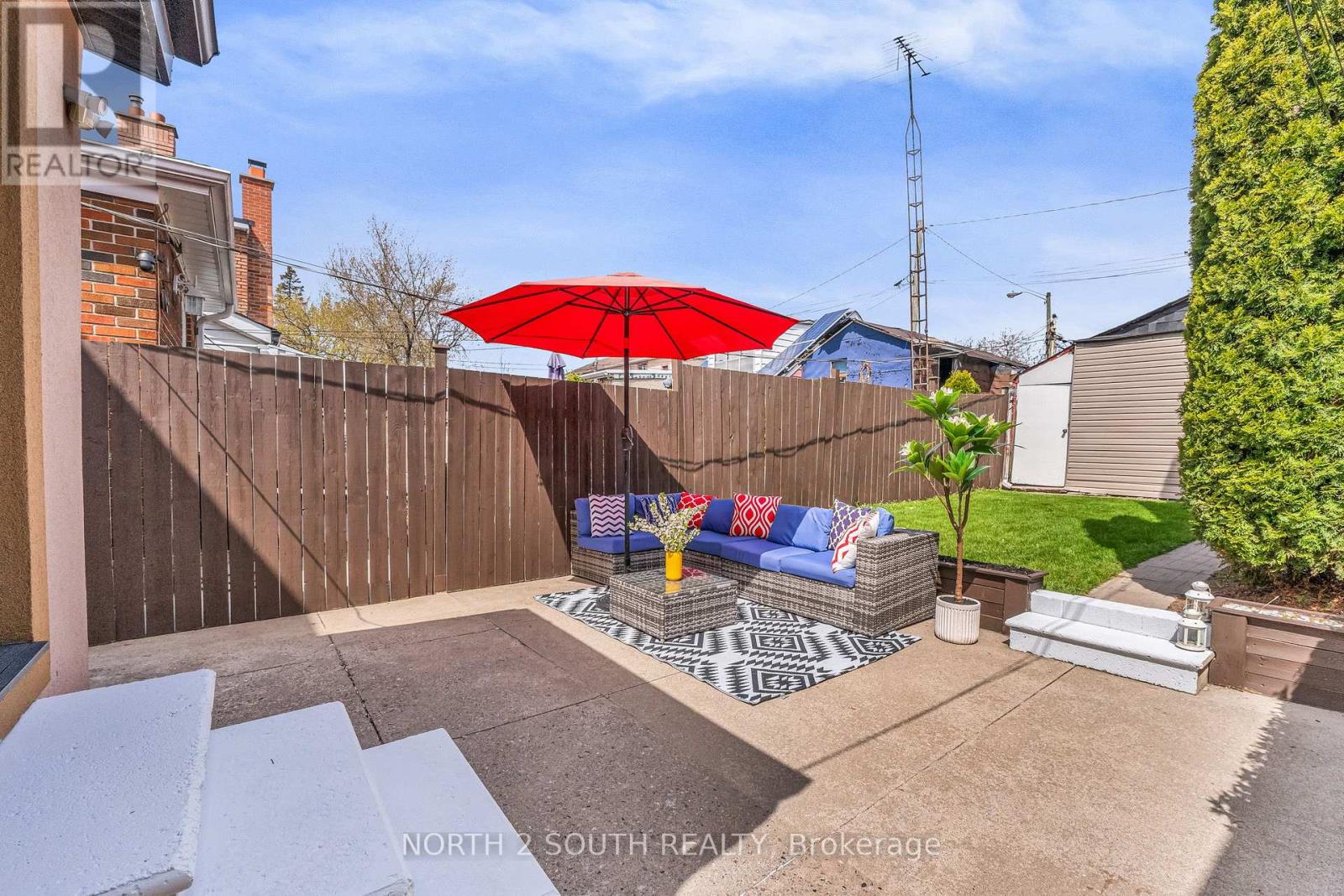 28 Teignmouth Avenue, Toronto, Ontario  M6E 1S7 - Photo 38 - W13156132