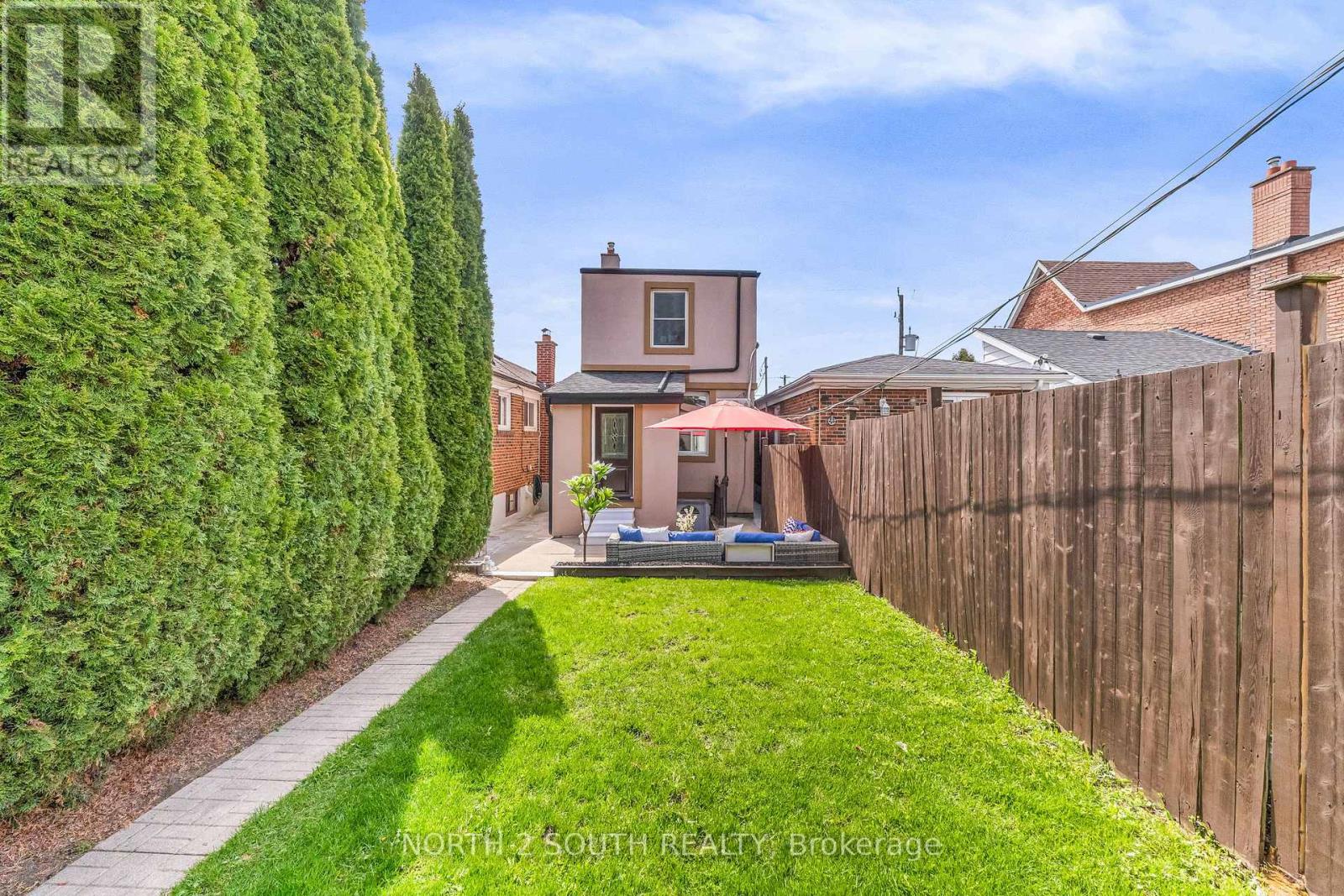 28 Teignmouth Avenue, Toronto, Ontario  M6E 1S7 - Photo 42 - W13156132