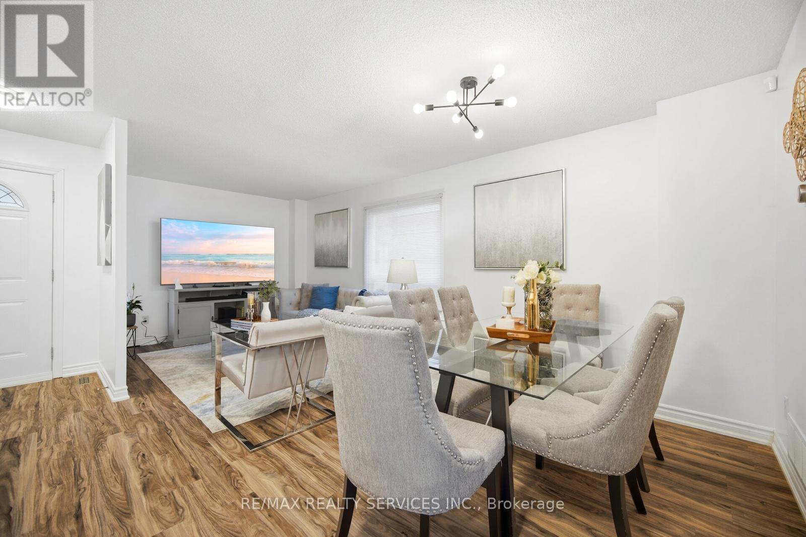 37 Solway Avenue, Brampton, Ontario  L6Z 4E4 - Photo 7 - W13156194