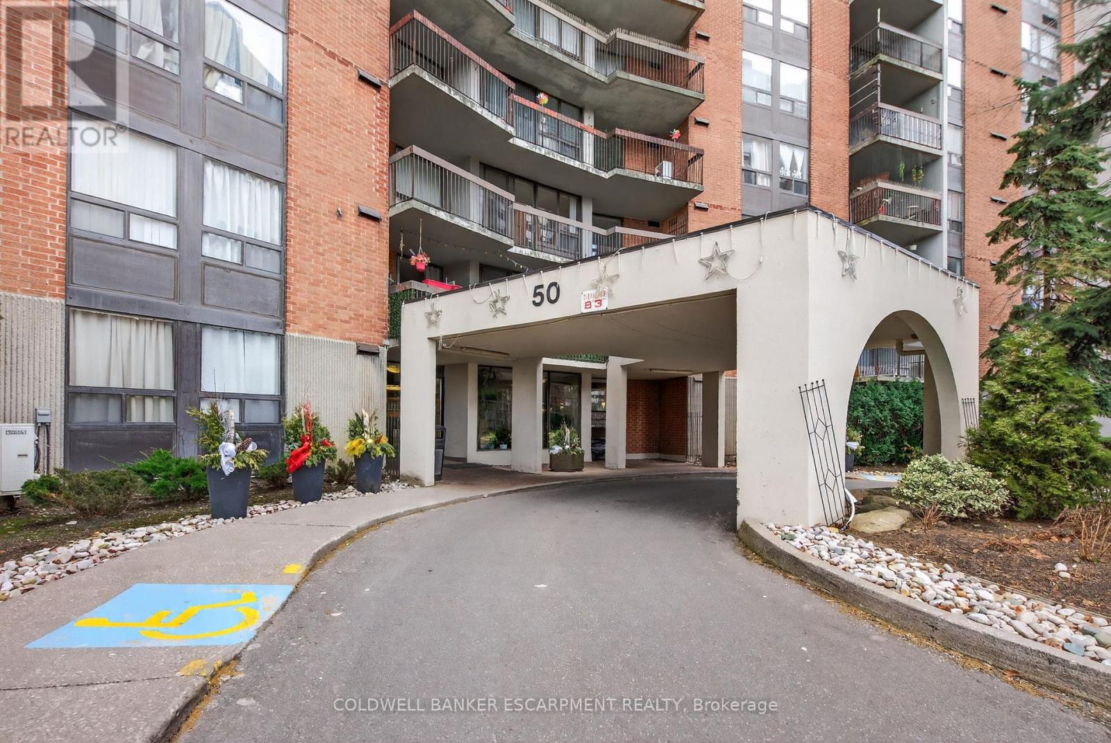 1314 - 50 Mississauga Valley Boulevard, Mississauga, Ontario  L5A 3S2 - Photo 2 - W13156228