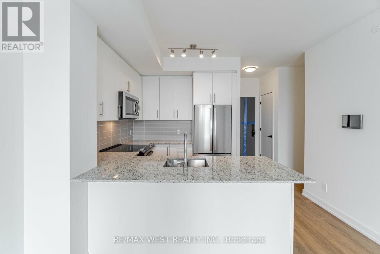 708 - 345 Wheat Boom Drive, Oakville, Ontario  L6H 7X4 - Photo 10 - W13156260