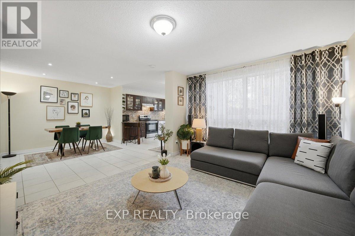 167 - 1055 Dundas Street E, Mississauga, Ontario L4Y 3X6 - Photo 2 - W13156262