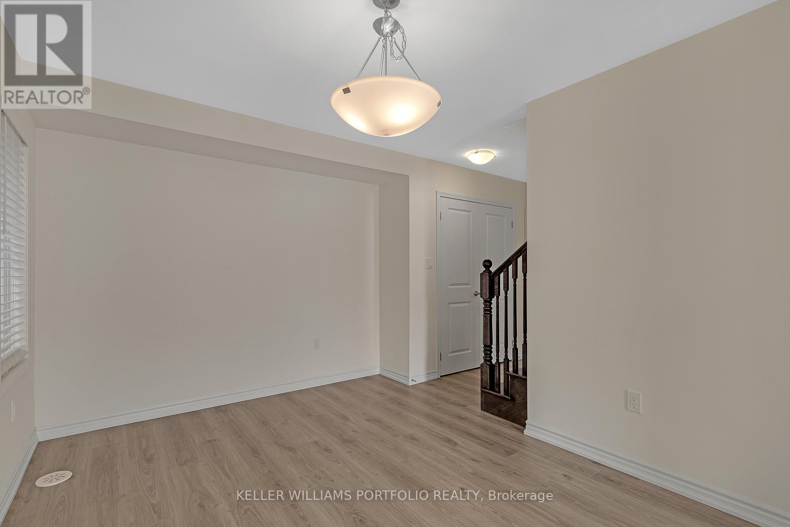 133 Christopher Road, Oakville, Ontario  L6H 0X9 - Photo 15 - W13156314