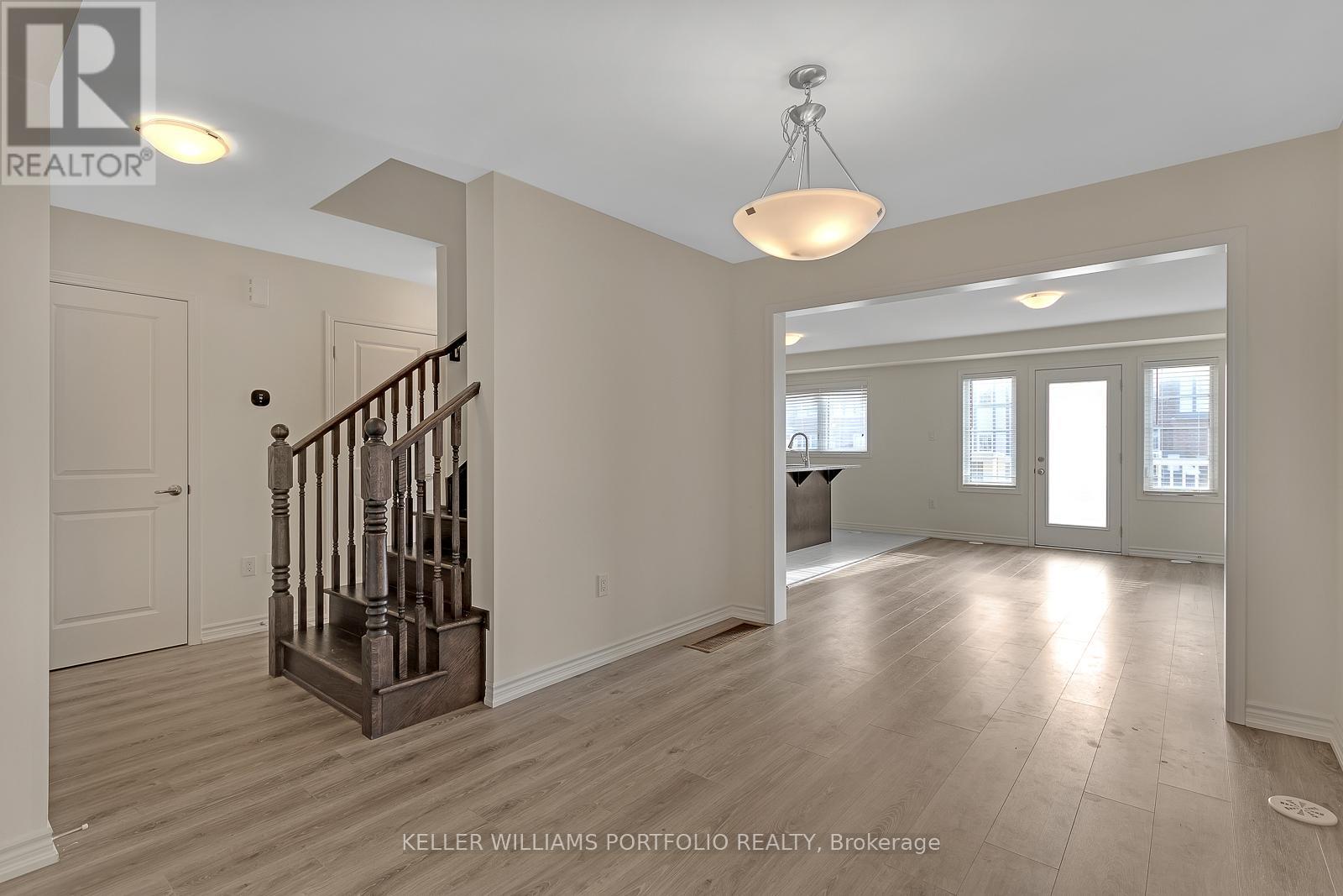133 Christopher Road, Oakville, Ontario  L6H 0X9 - Photo 16 - W13156314