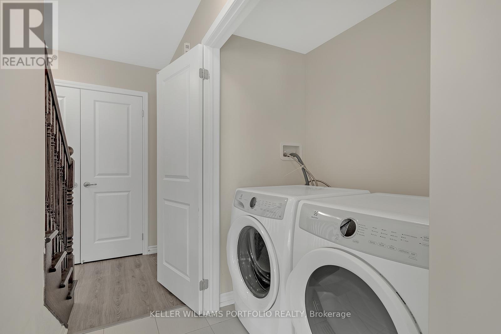 133 Christopher Road, Oakville, Ontario  L6H 0X9 - Photo 21 - W13156314