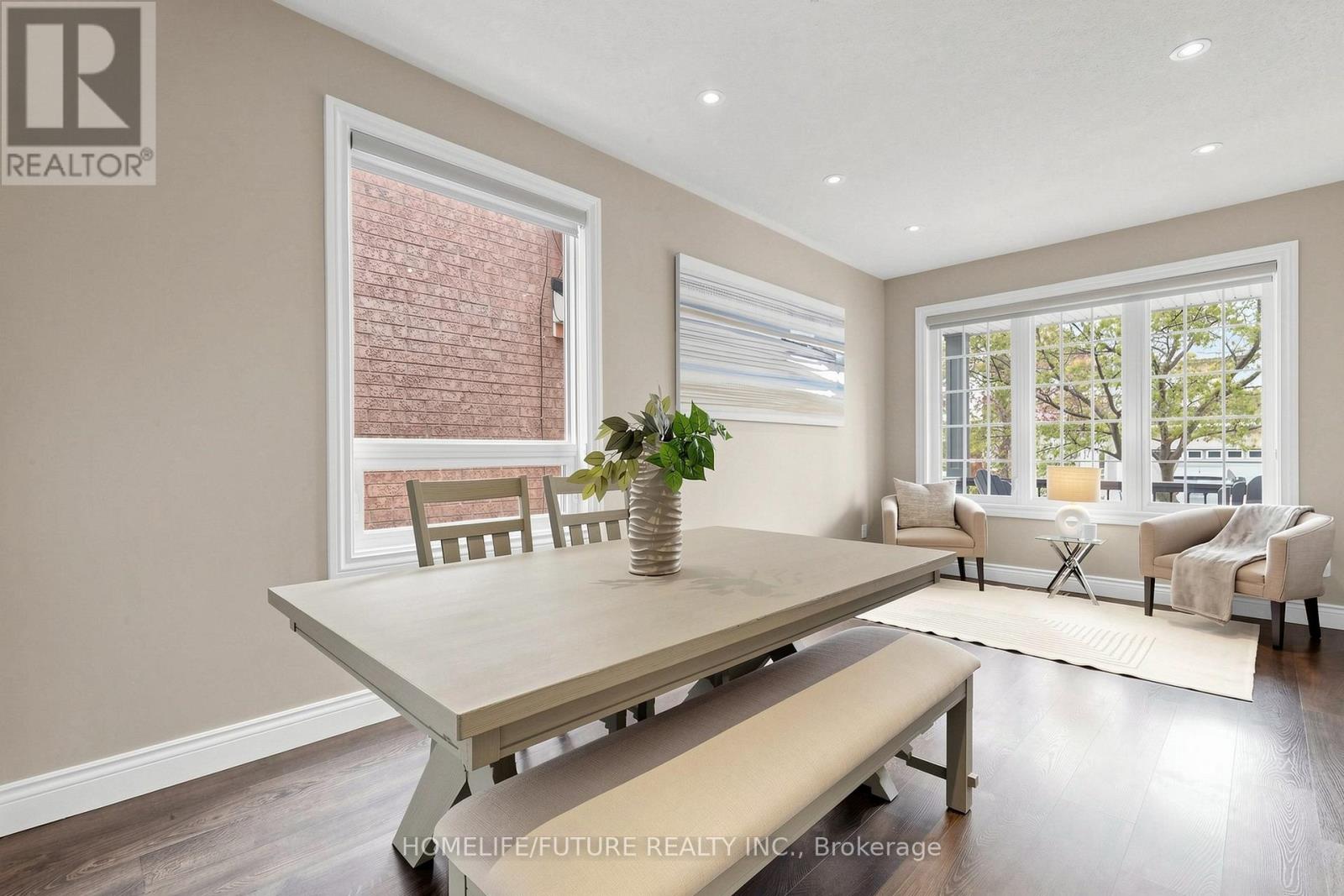 2440 Hollybrook Drive, Oakville, Ontario  L6M 4S8 - Photo 9 - W13156334