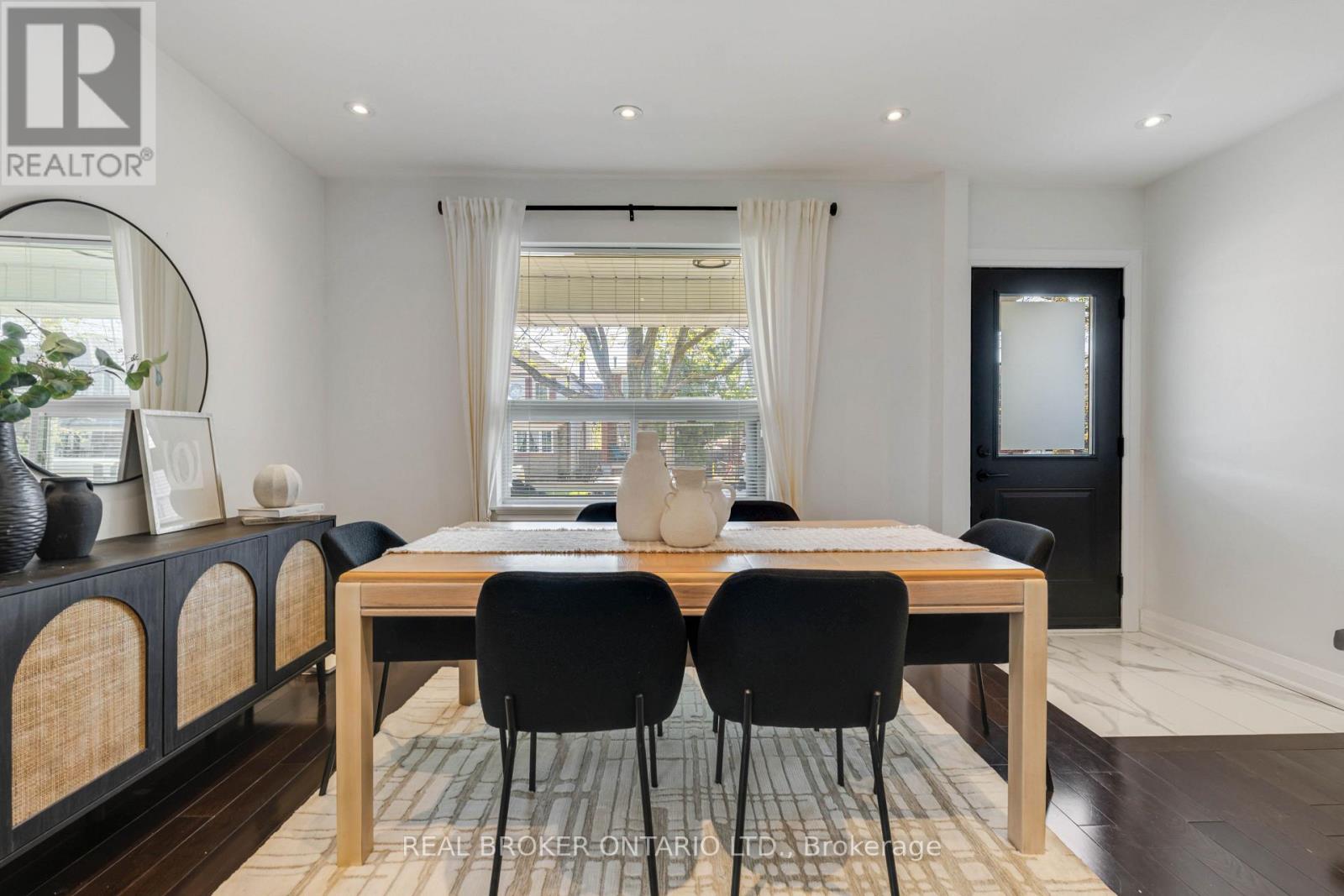 57 Scott Road, Toronto, Ontario  M6M 3T1 - Photo 4 - W13156348