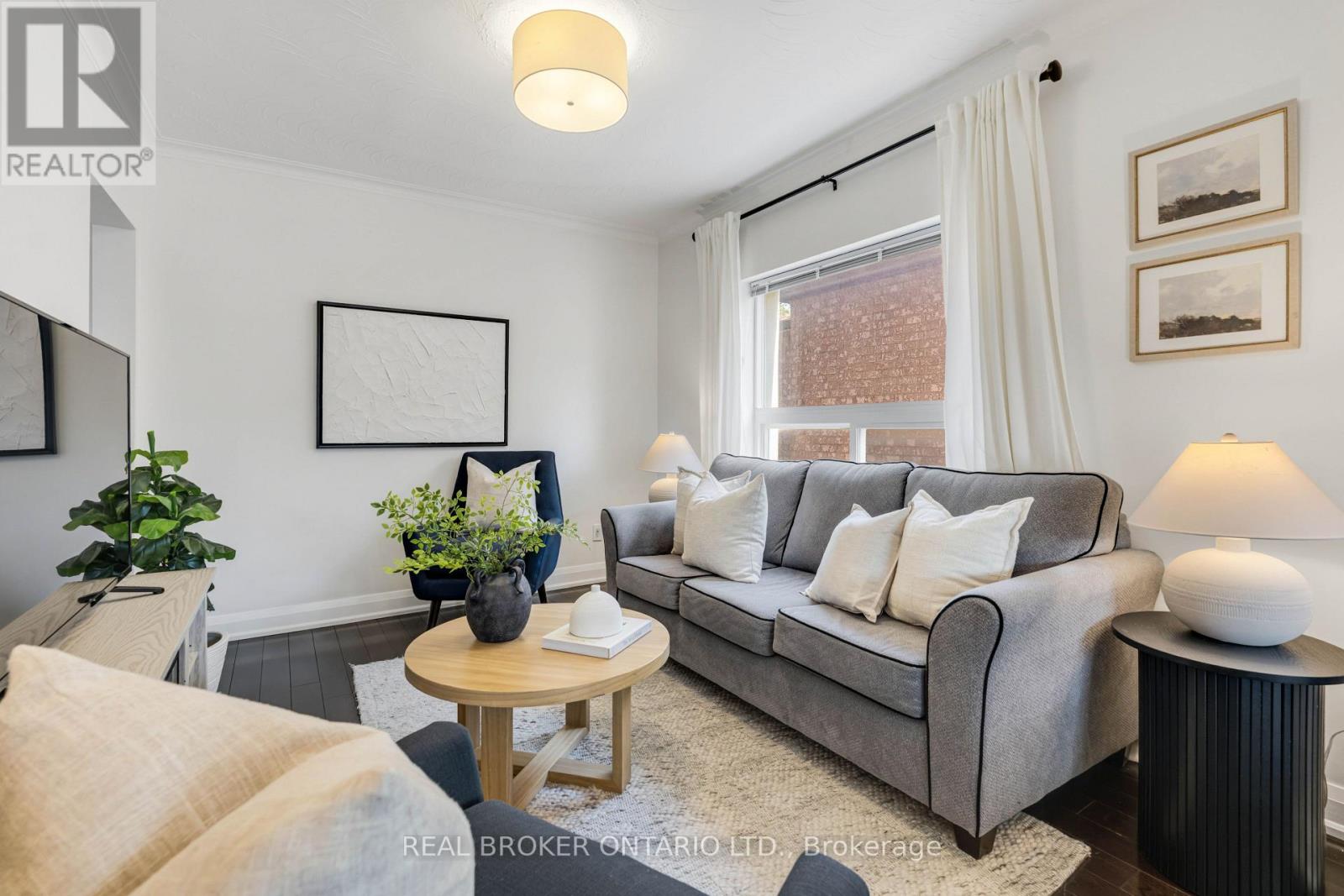57 Scott Road, Toronto, Ontario  M6M 3T1 - Photo 6 - W13156348