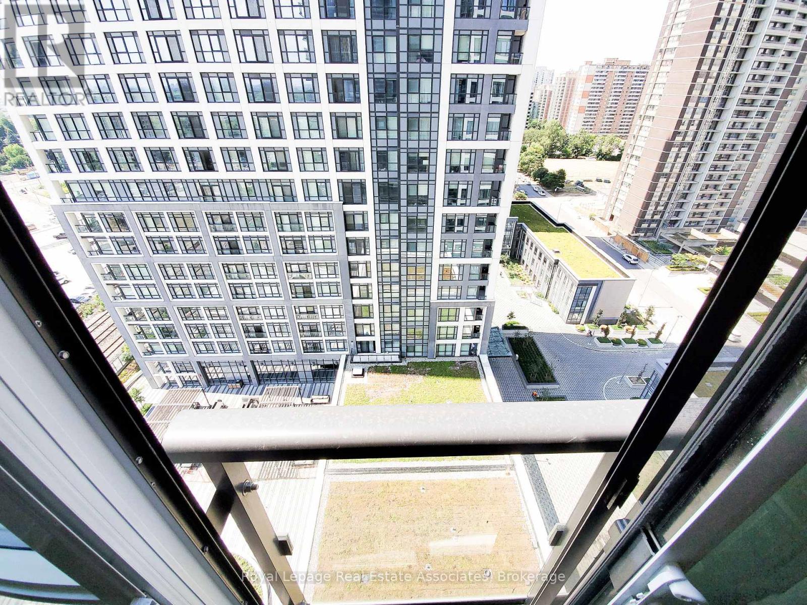 1330 - 5 Mabelle Avenue, Toronto, Ontario  M9A 0C8 - Photo 34 - W13156358