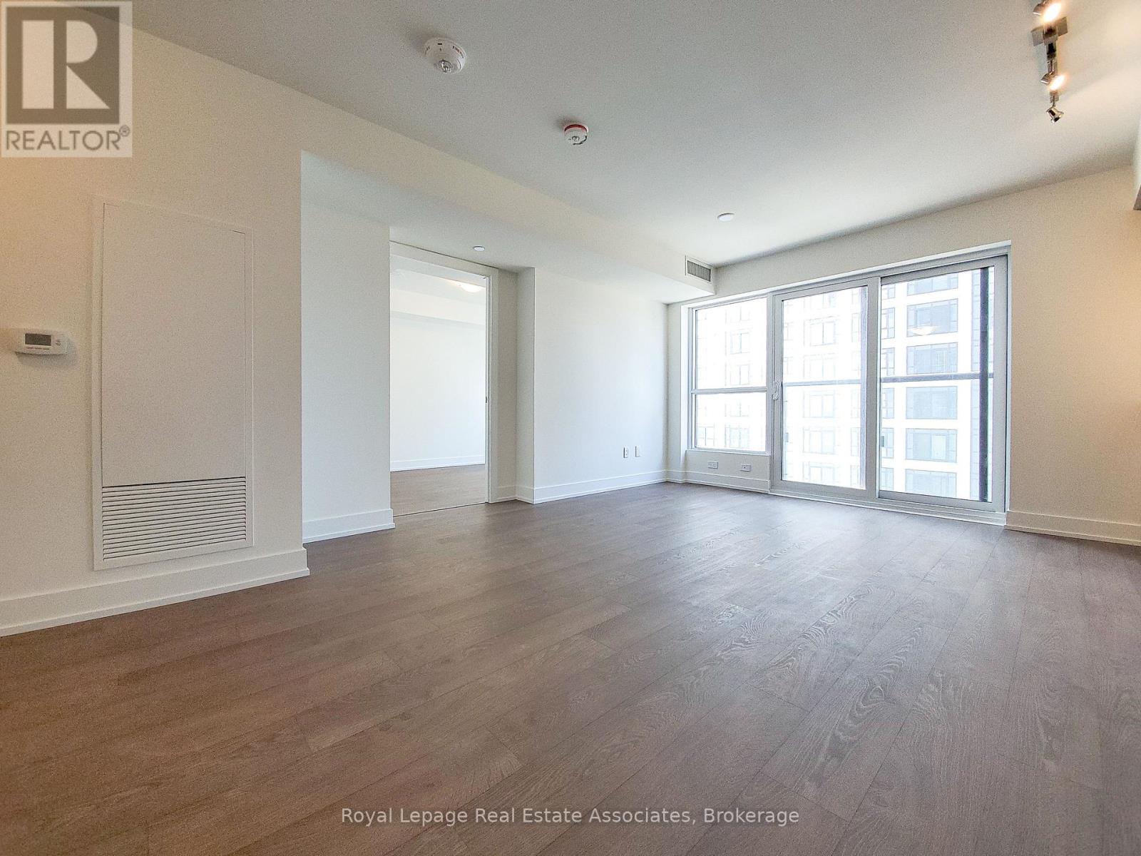 1330 - 5 Mabelle Avenue, Toronto, Ontario  M9A 0C8 - Photo 4 - W13156358