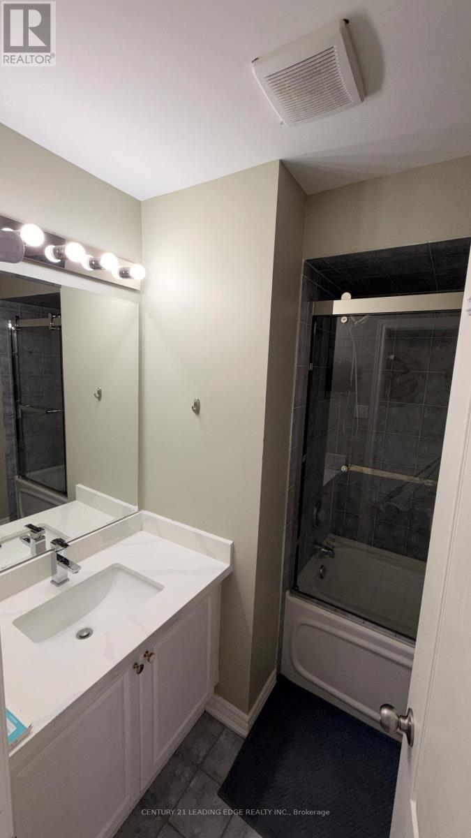 2443 Newcastle Crescent, Oakville, Ontario  L6M 4P9 - Photo 11 - W13156392