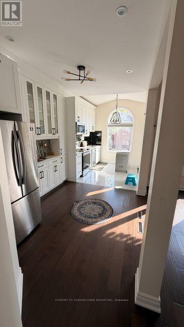 2443 Newcastle Crescent, Oakville, Ontario  L6M 4P9 - Photo 3 - W13156392