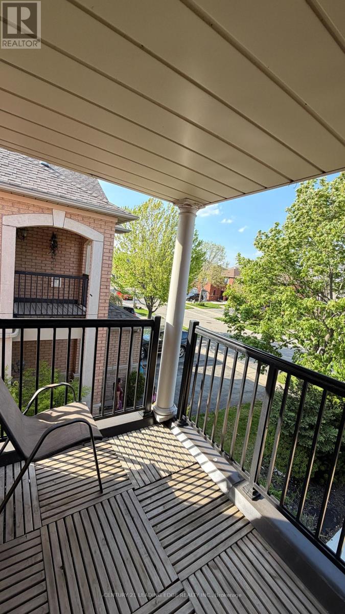 2443 Newcastle Crescent, Oakville, Ontario  L6M 4P9 - Photo 8 - W13156392