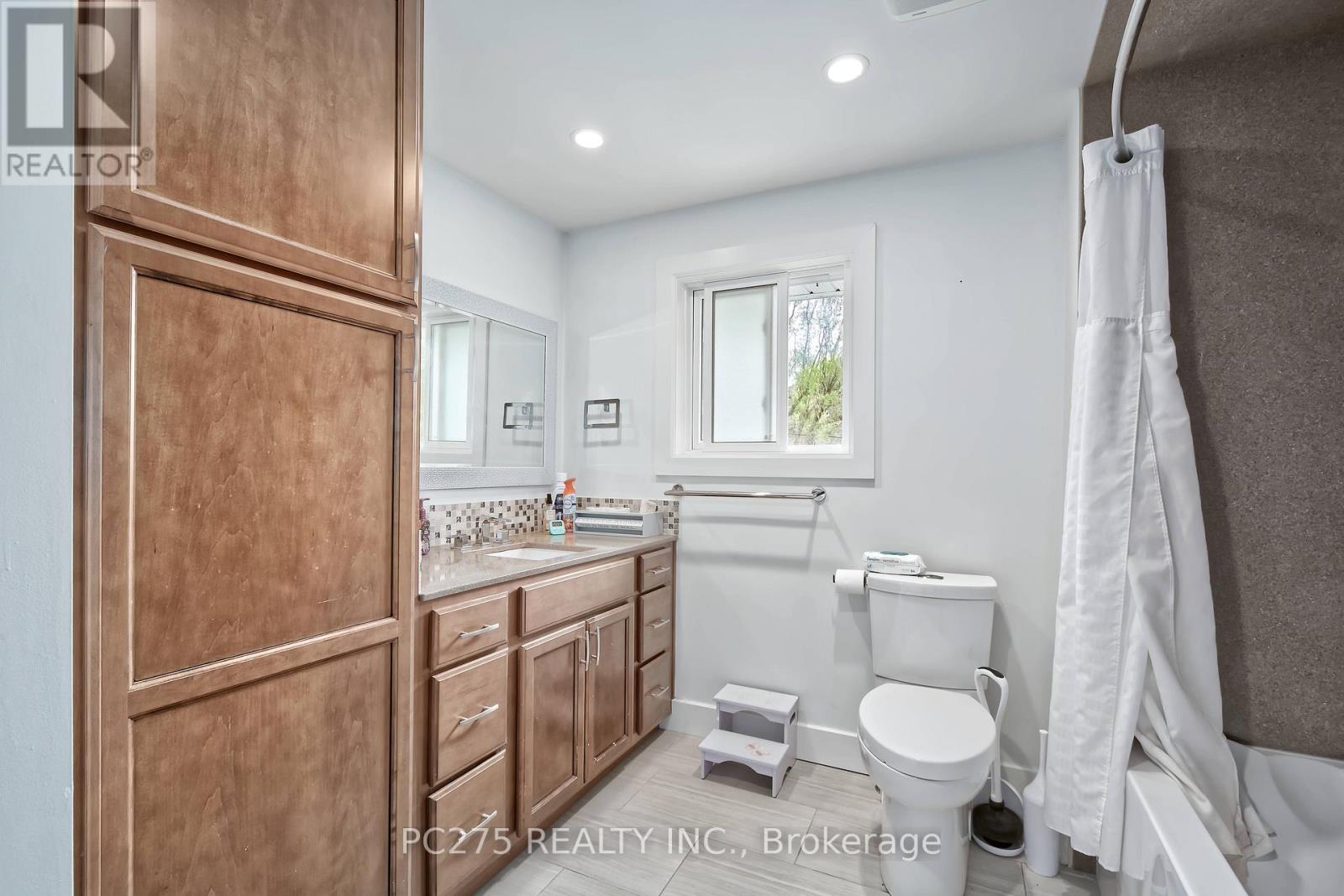 1053 Griffith Road, Sarnia, Ontario  N7S 3G1 - Photo 14 - X13156484