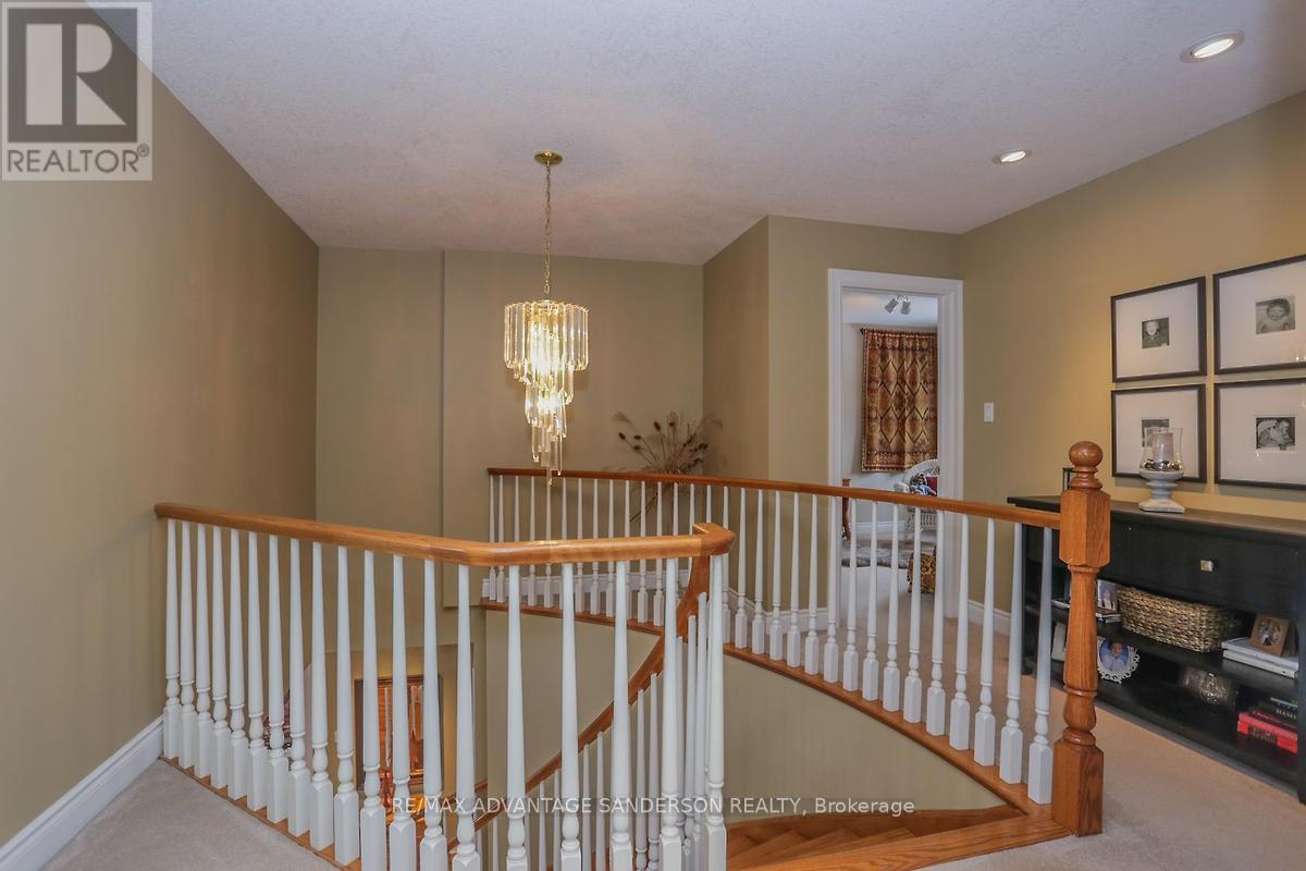1796 Gainsborough Road, London North, Ontario  N6H 5L2 - Photo 34 - X13156532