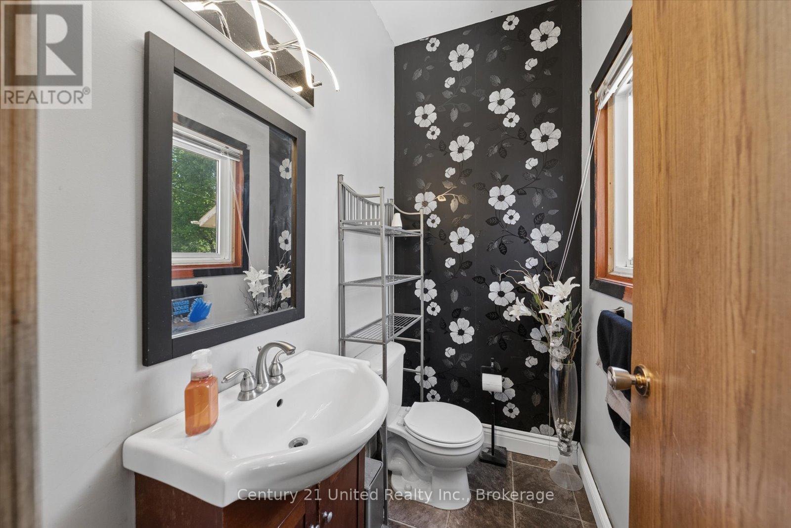 277 Greenlawn Avenue, Peterborough, Ontario  K9H 5K7 - Photo 13 - X13156560