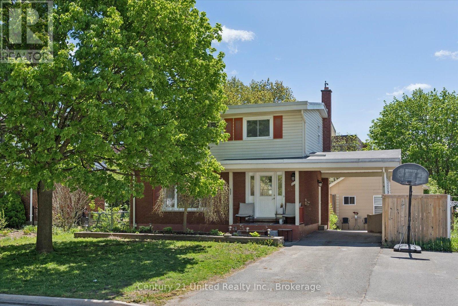 277 Greenlawn Avenue, Peterborough, Ontario  K9H 5K7 - Photo 2 - X13156560