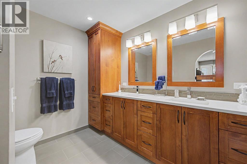 7 Straddock Crescent SW, Calgary, Alberta  T3H 2S6 - Photo 23 - A2309751