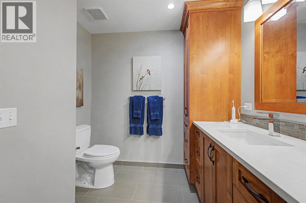 7 Straddock Crescent SW, Calgary, Alberta  T3H 2S6 - Photo 25 - A2309751