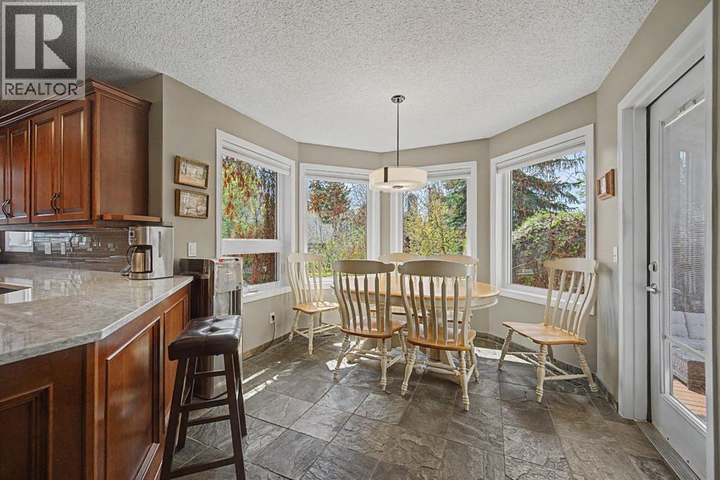 7 Straddock Crescent SW, Calgary, Alberta  T3H 2S6 - Photo 6 - A2309751
