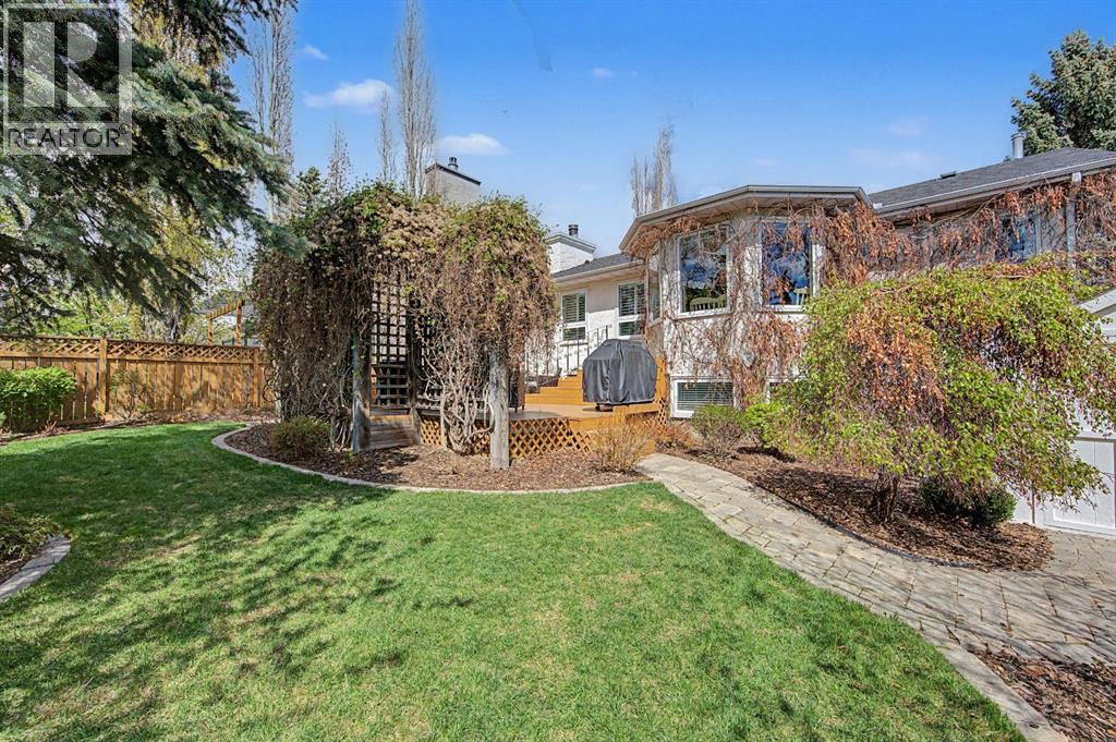 7 Straddock Crescent SW, Calgary, Alberta  T3H 2S6 - Photo 39 - A2309751