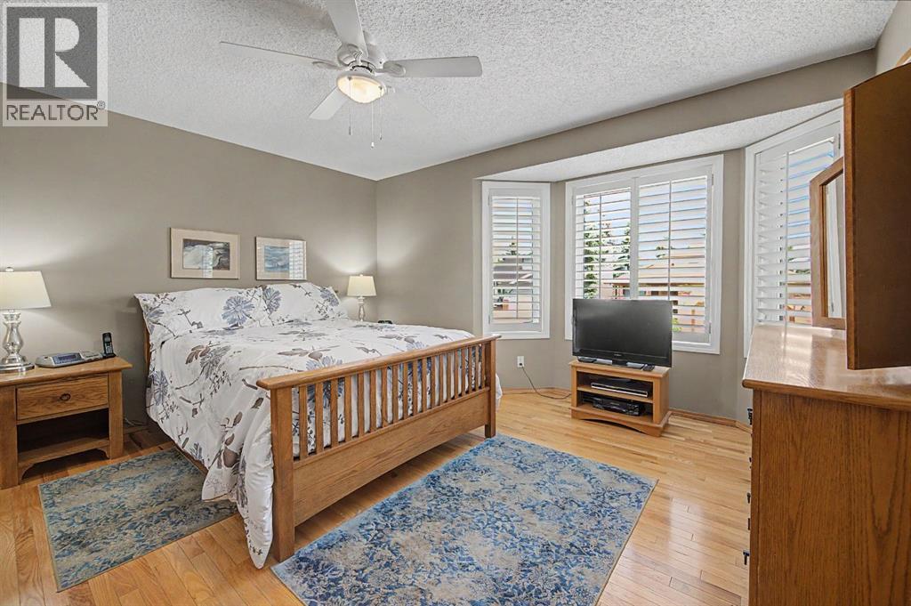 7 Straddock Crescent SW, Calgary, Alberta  T3H 2S6 - Photo 21 - A2309751