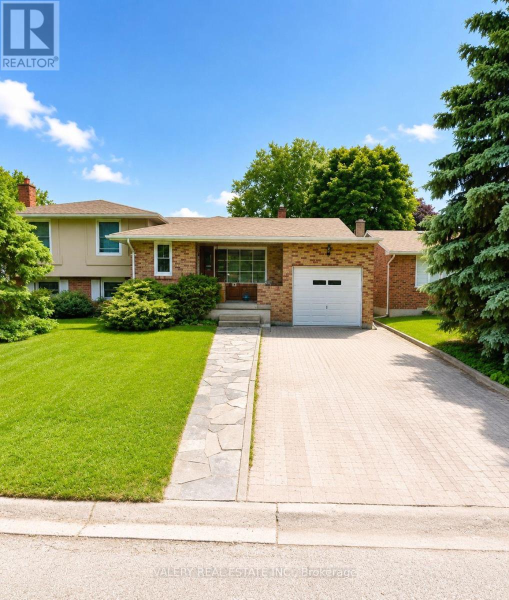 A - 63 PAPERBIRCH CRESCENT