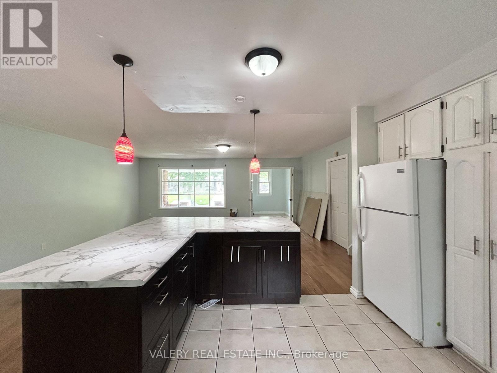 A - 63 Paperbirch Crescent, London North, Ontario  N6G 1L8 - Photo 3 - X13156070