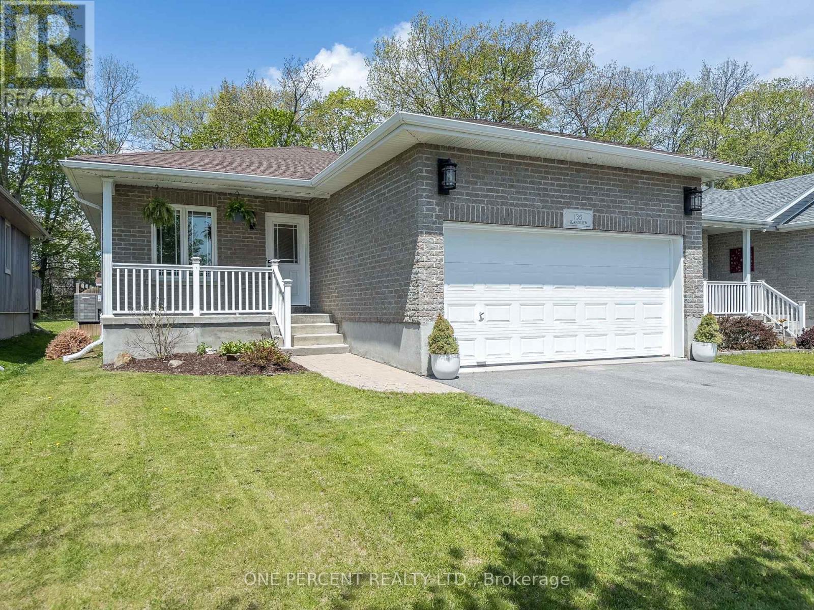 135 ISLANDVIEW DRIVE, Loyalist, Ontario