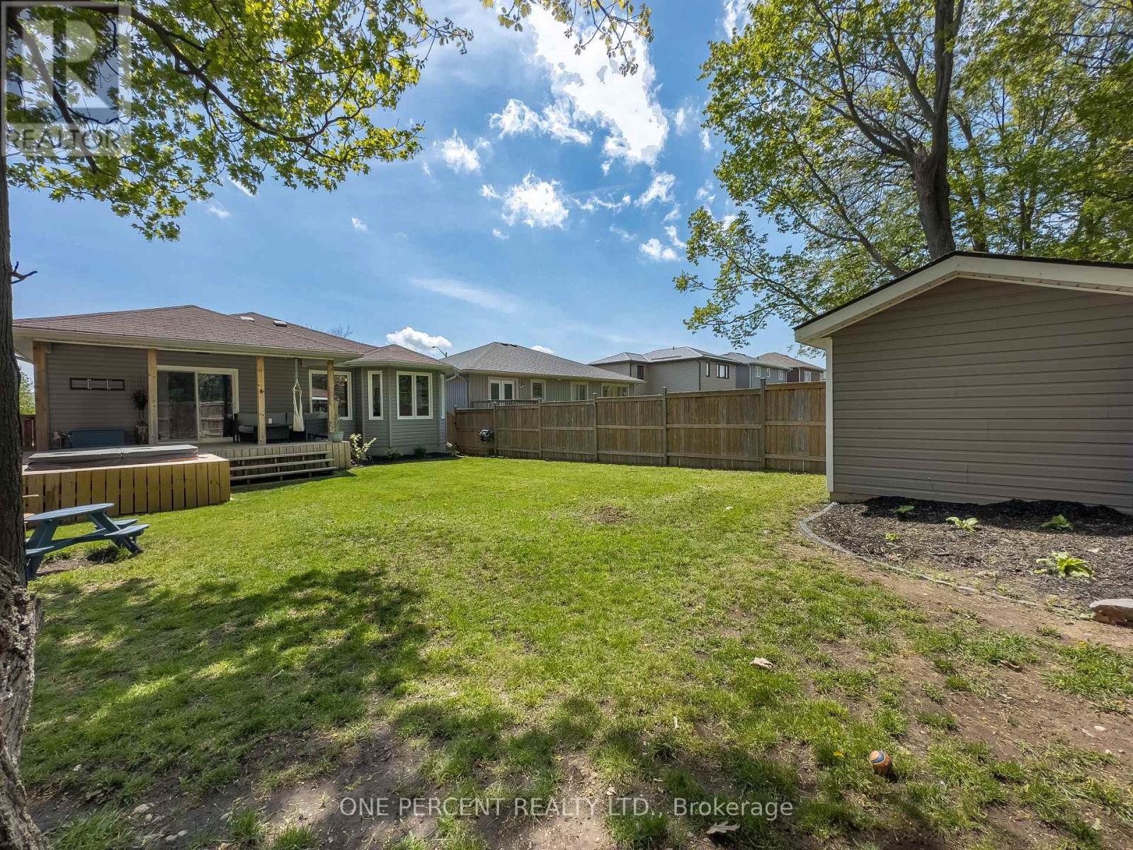 135 Islandview Drive, Loyalist, Ontario  K7N 0A5 - Photo 37 - X13156126