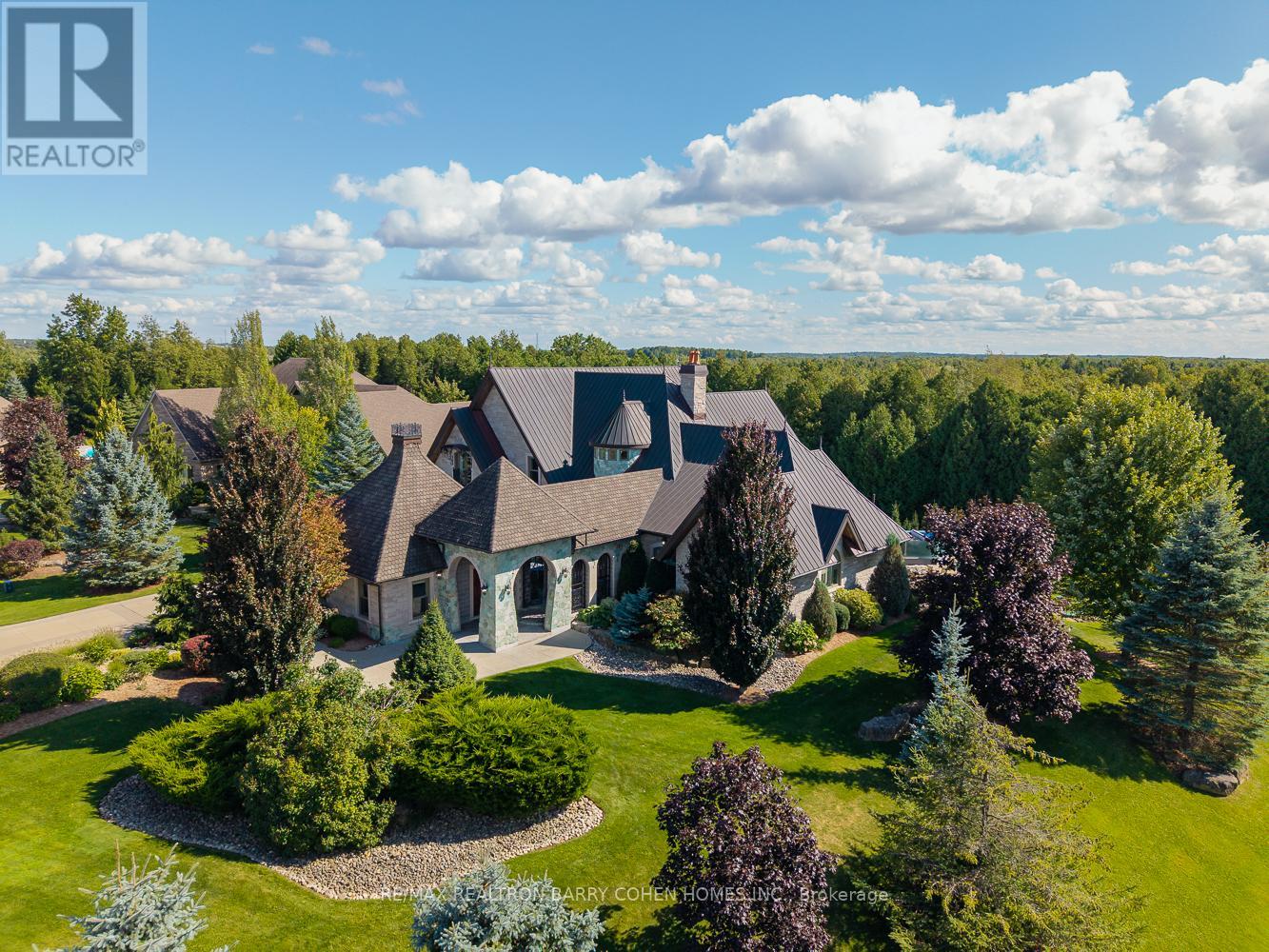 35 Daymond Drive, Puslinch, Ontario  N0B 2J0 - Photo 1 - X13156270