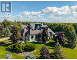 35 DAYMOND DRIVE, Puslinch, Ontario