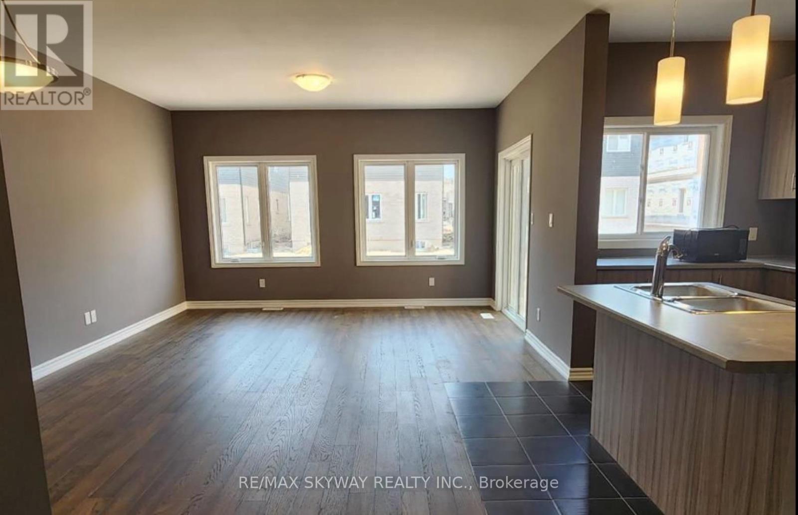 46 Bradley Avenue, Welland, Ontario  L3B 0K1 - Photo 4 - X13156318