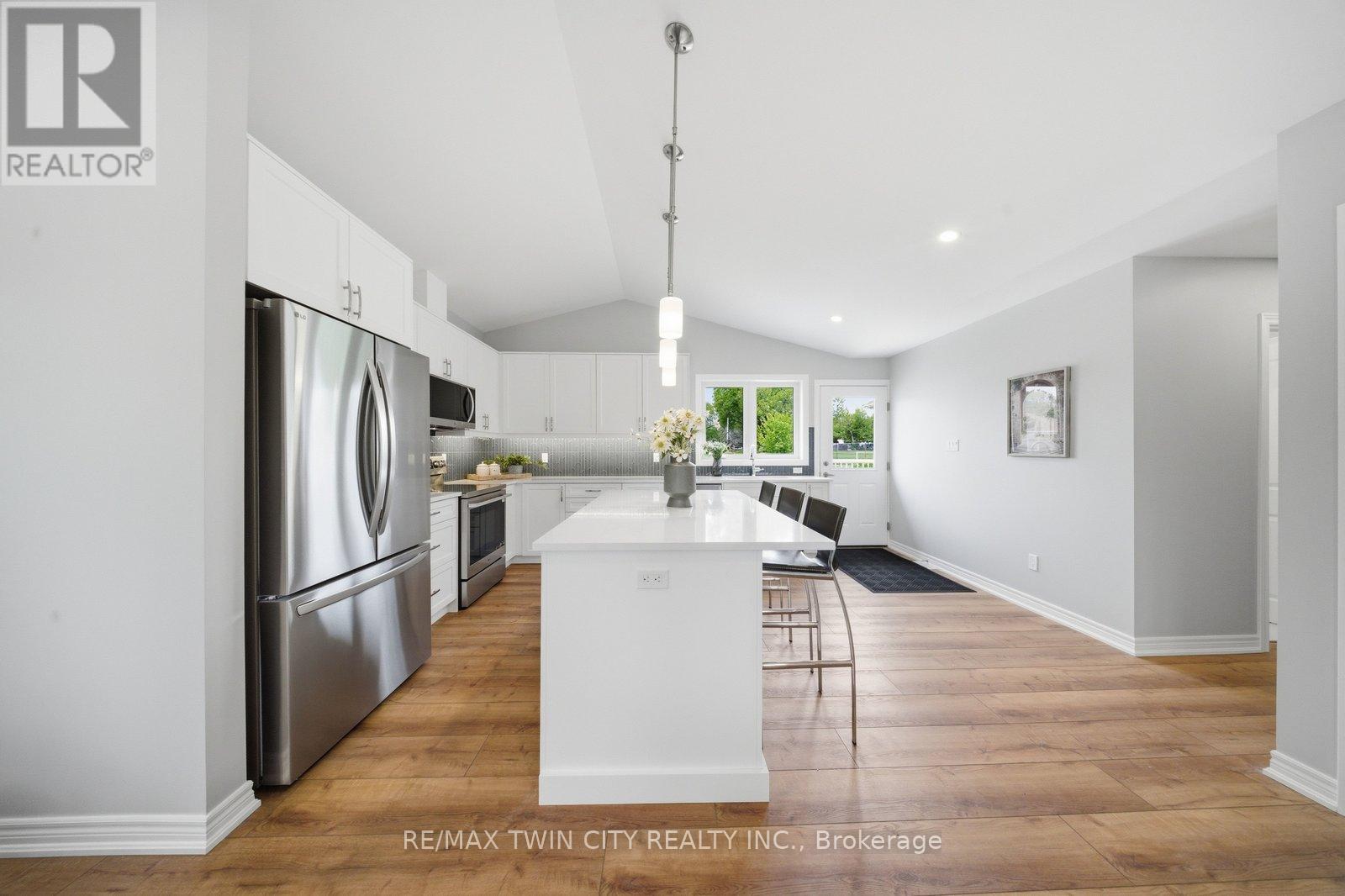 121 Silver Street, Brant (Paris), Ontario  N3L 1V2 - Photo 10 - X13156320
