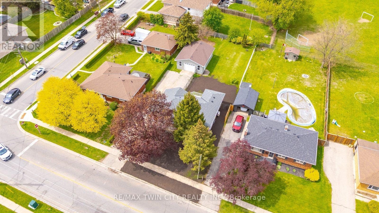 121 Silver Street, Brant (Paris), Ontario  N3L 1V2 - Photo 2 - X13156320