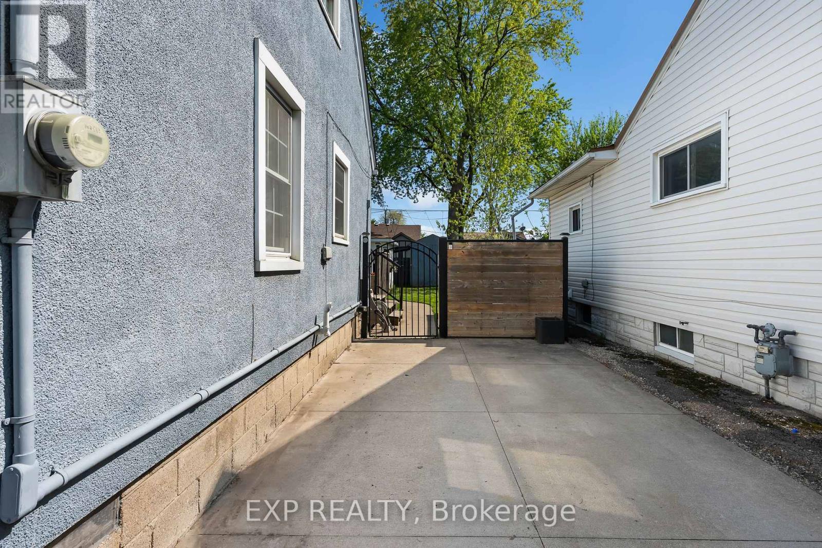 8 Coventry Street, St. Catharines, Ontario  L2R 2X5 - Photo 27 - X13156462