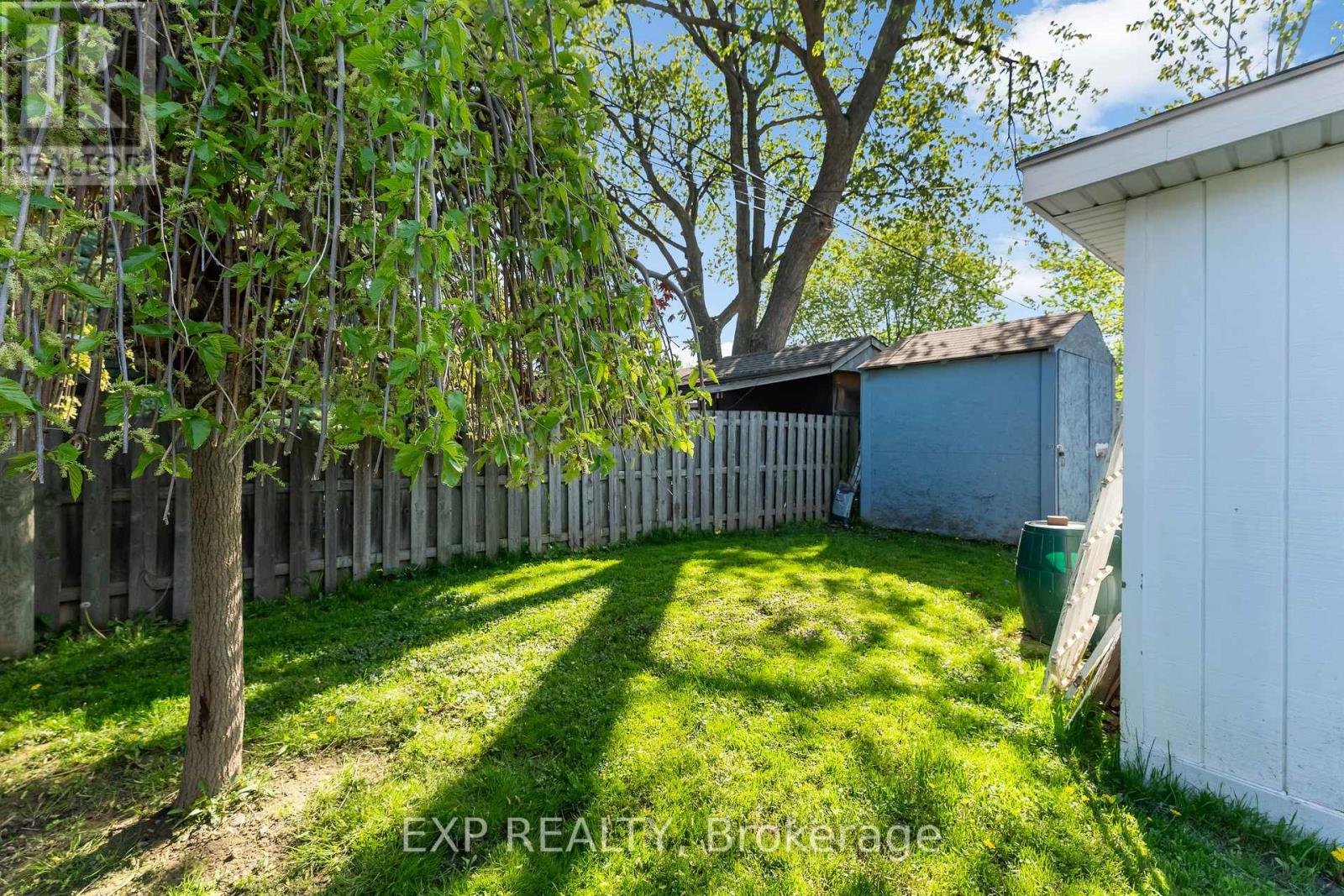 8 Coventry Street, St. Catharines, Ontario  L2R 2X5 - Photo 32 - X13156462