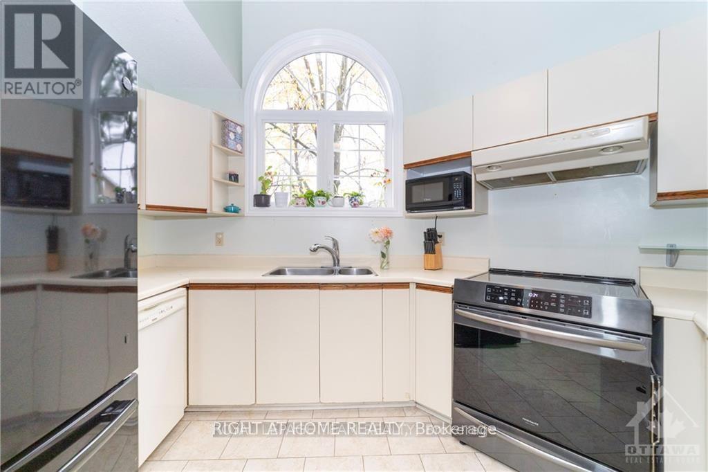 2982 Richmond Road S, Ottawa, Ontario  K2B 6S7 - Photo 11 - X13006326