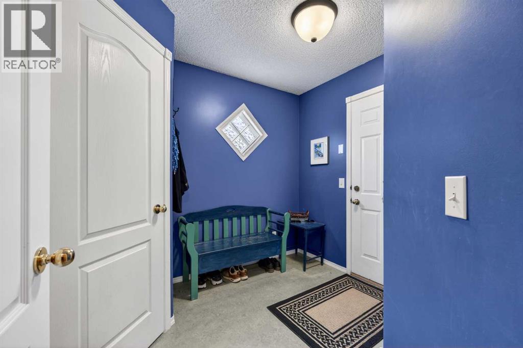 230 Rocky Ridge Cove NW, Calgary, Alberta  T3G 4L1 - Photo 19 - A2303867