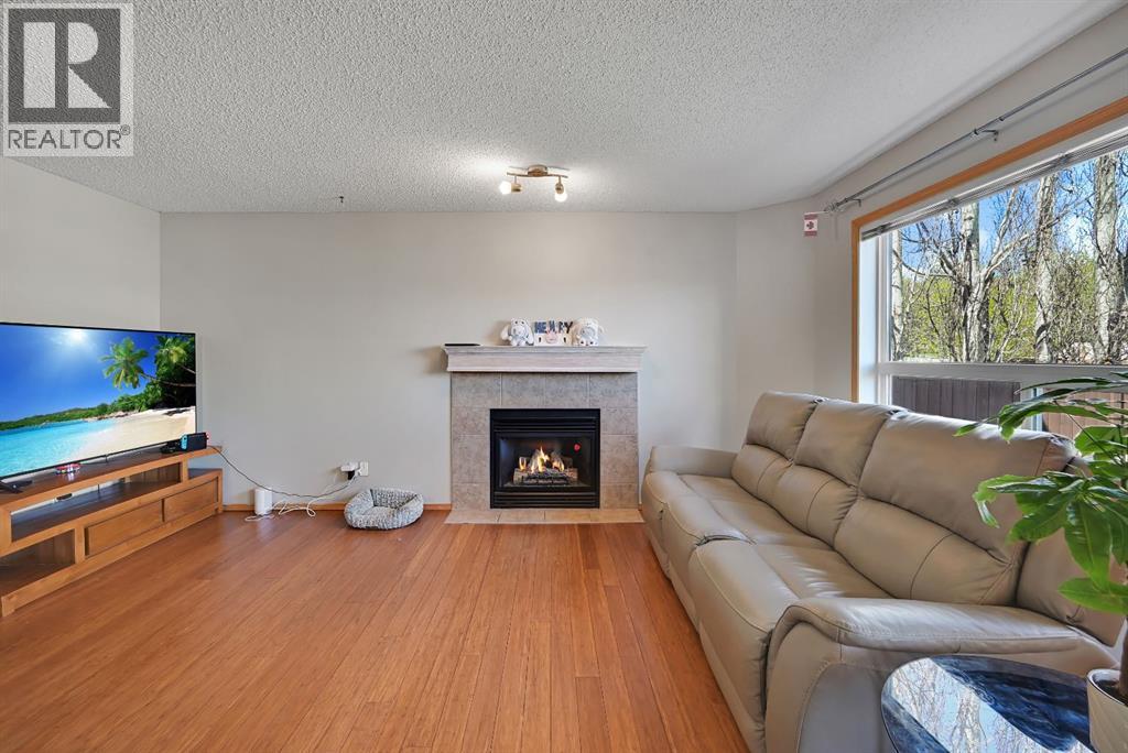 408 Bridlewood Court SW, Calgary, Alberta  T2Y 3Z3 - Photo 6 - A2313224