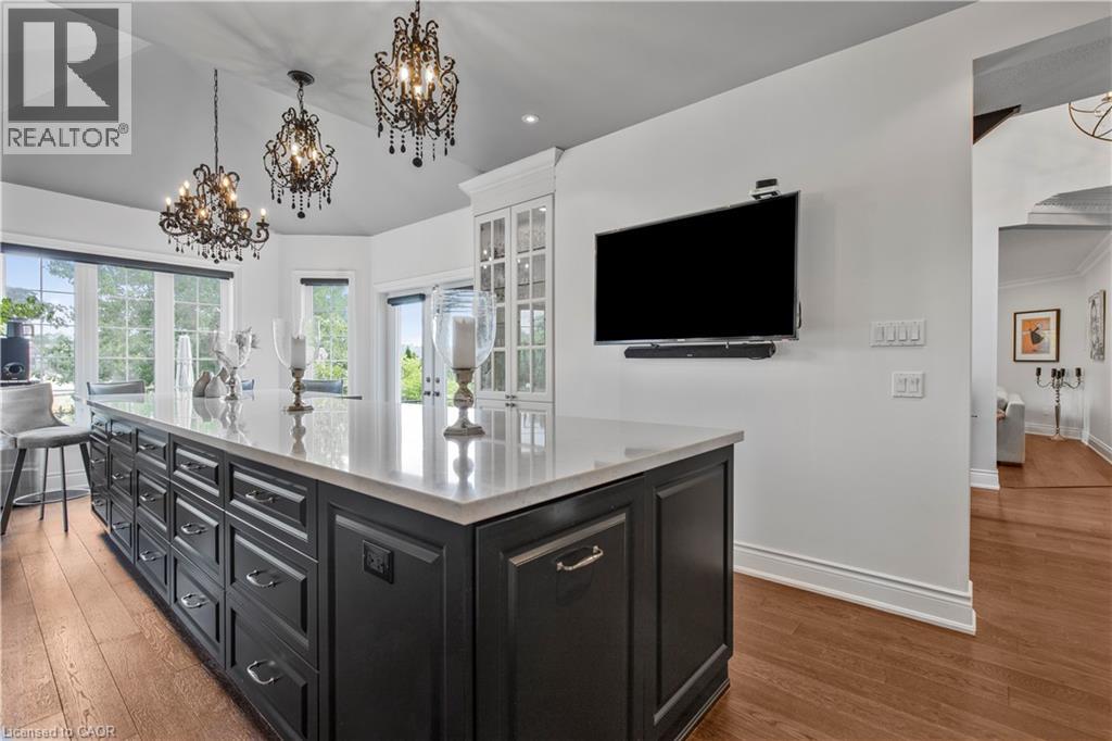 2147 Berwick Drive, Burlington, Ontario  L7M 4B2 - Photo 12 - 40822347
