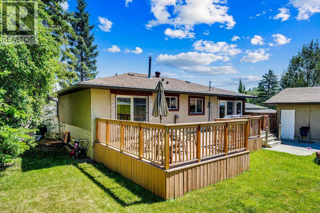 52 Harrow Crescent SW, Calgary, Alberta  T2V 3A9 - Photo 39 - A2295761