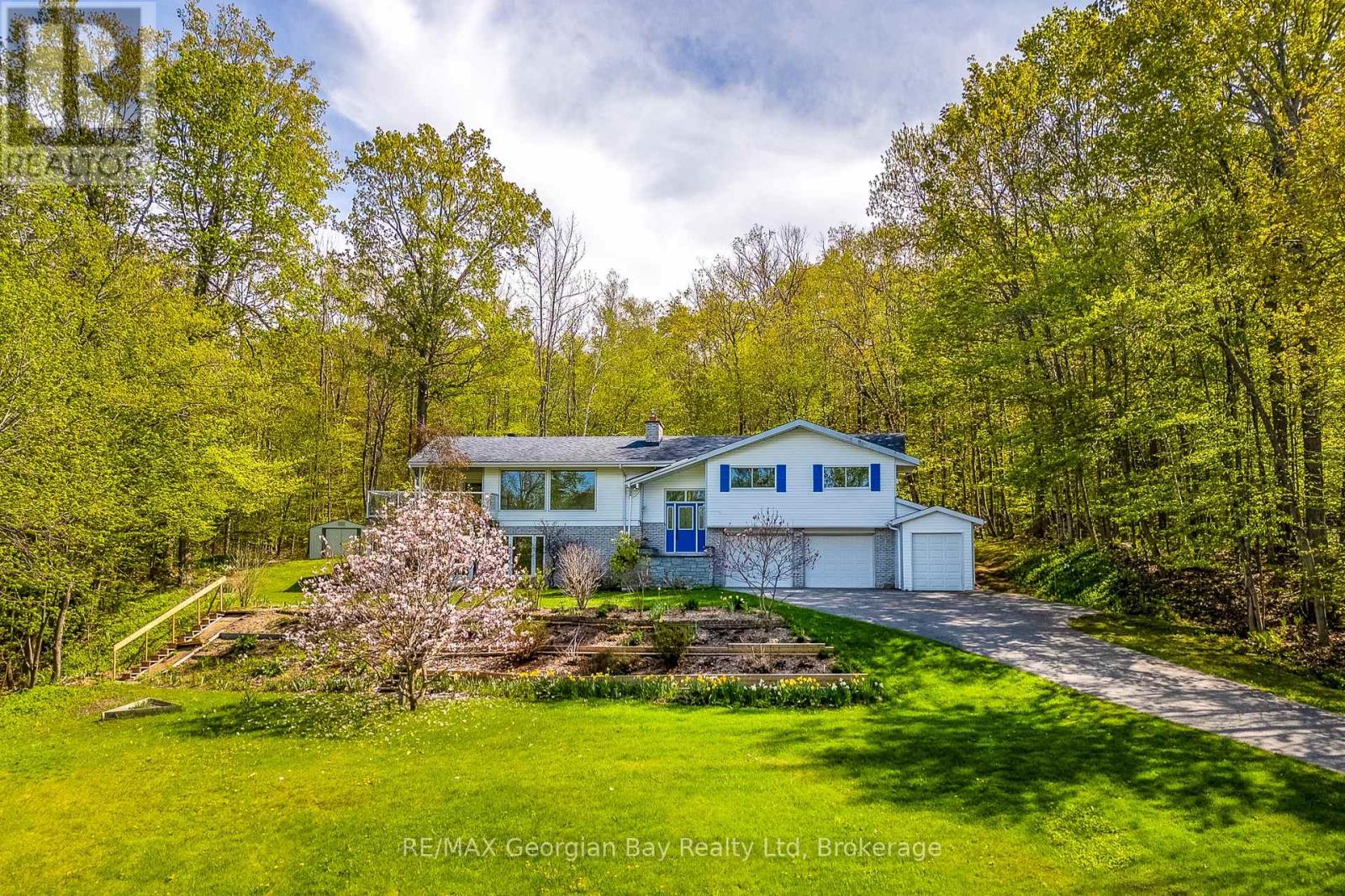 125 GILWOOD PARK DRIVE, Penetanguishene, Ontario