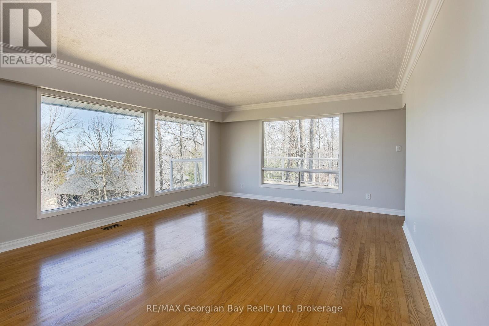 125 Gilwood Park Drive, Penetanguishene, Ontario  L9M 1Z1 - Photo 10 - S13156488